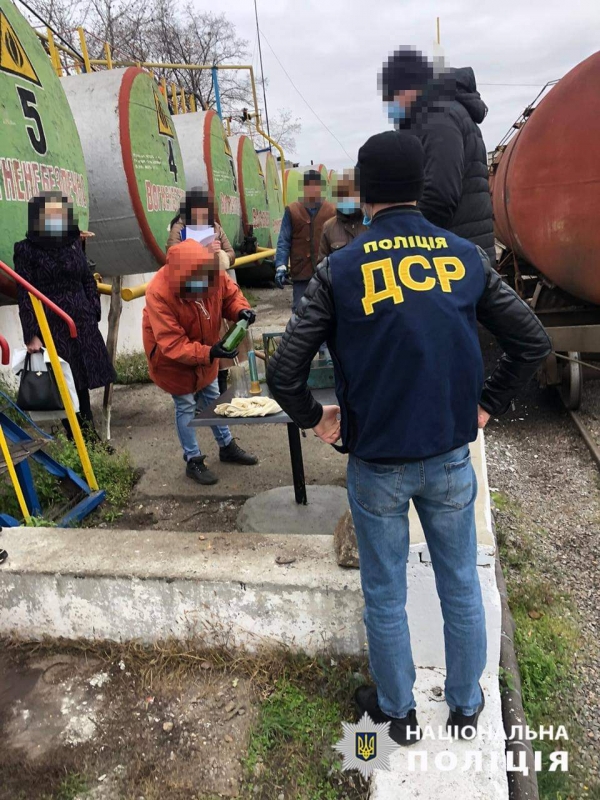 Кіровоградські поліцейські викрили залізничників, які розікрали пального на мільйон