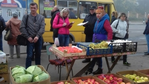 У Кропивницькому «зачистили» територію біля ринків (ФОТО)