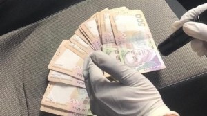 На Кіровоградщині оперативники СБУ затримали депутата під час отримання хабаря (ФОТО)