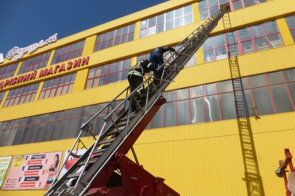 У Кропивницькому перевірили пожежну безпеку у РЦ «Crazy Land»