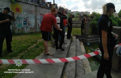 Тіло невідомого чоловіка підняли з дна водоймища в Кропивницькому