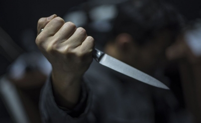 У Кропивницькому 36-річний чоловік погрожував ножем молодим дівчатам