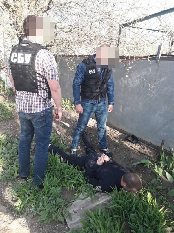 Інспектора патрульної поліції Кропивницького затримали на хабарі. ФОТО