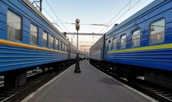 Пора у відпустку: через Кіровоградщину їздитимуть 12 «морських» поїздів (ГРАФІК)