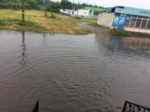 Центр одного з селищ Кіровоградщини &quot;пішов під воду&quot;. Фотофакт