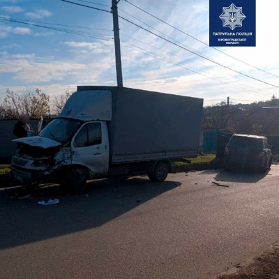 Водій напідпитку скоїв ДТП у Кропивницькому (ФОТО)