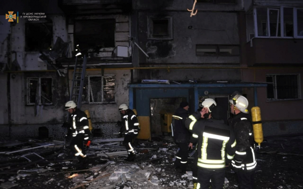 Кропивницький: під час вибуху у квартирі загинув батько постраждалих дівчаток