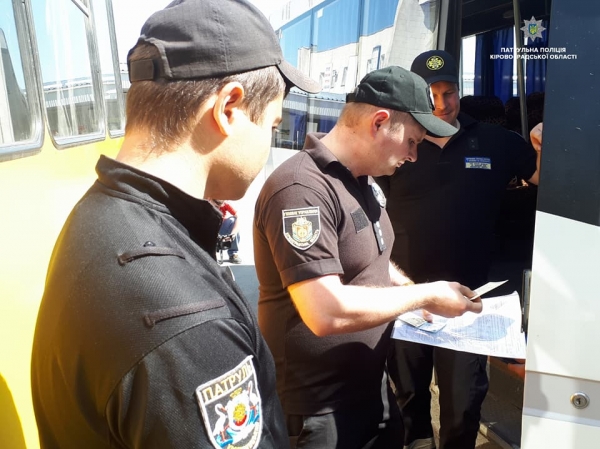 Несправні гальма у пасажирських автобусах виявили на Кіровоградщині. ФОТО