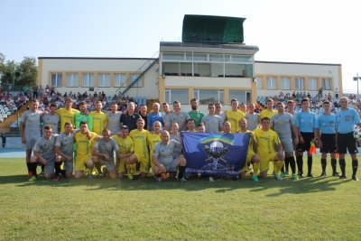 Ветеранська футбольна збірна України провела зустріч із кропивницькими військовослужбовцями
