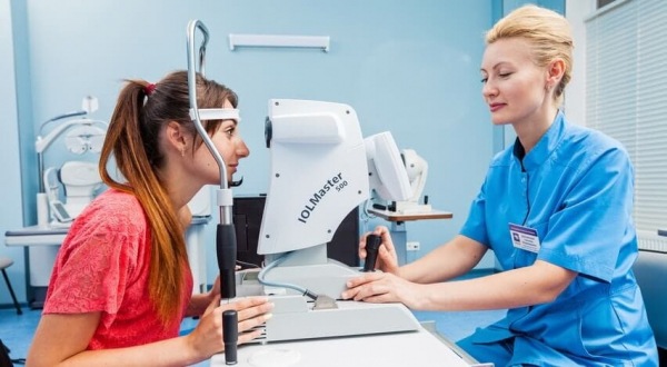 На Кіровоградщині офтальмологам пропонують 20 тисяч зарплати