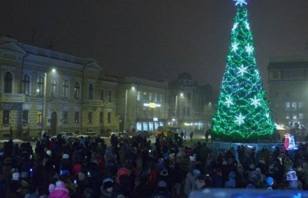 Стало відомо, як у Кропивницькому відкриватимуть новорічну ялинку (ПРОГРАМА)