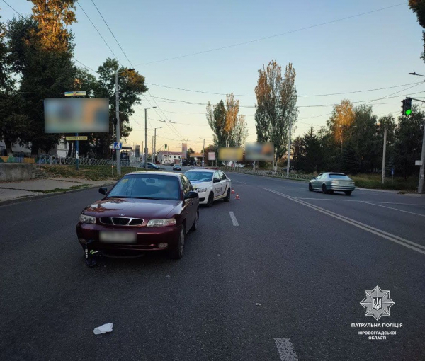 У Кропивницькому автомобіль наїхав на велосипедиста