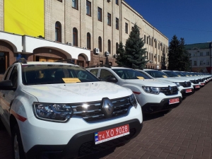 Жителів Кіровоградщини рятуватимуть нові машини екстреної допомоги (ВІДЕО)