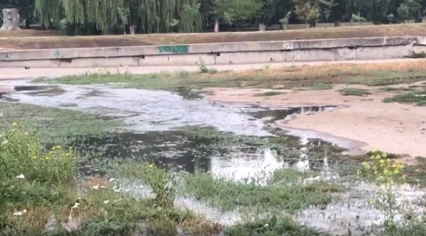 У Кропивницькому через порив водопроводу затопило Козачий острів (ФОТО, ВІДЕО)