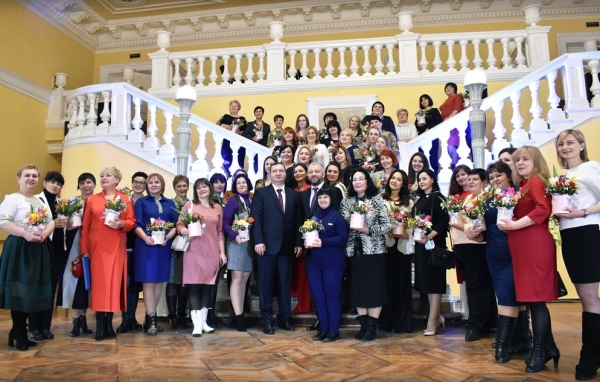Жінкам Кіровоградщини вручили найвищі відзнаки області