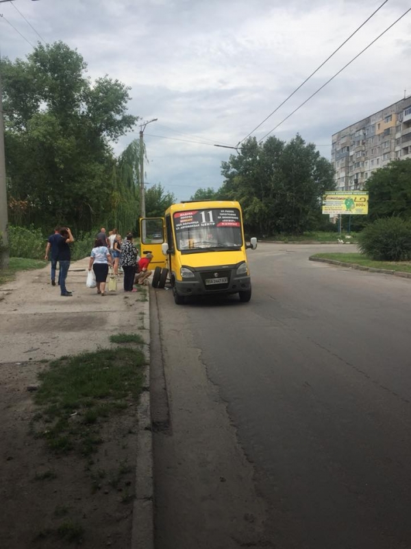 Під час рейсу в Кропивницькому в маршрутки відпало колесо