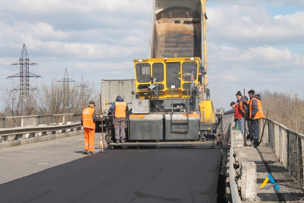 Під Кропивницьким ремонтують популярний відрізок дороги (ФОТО)