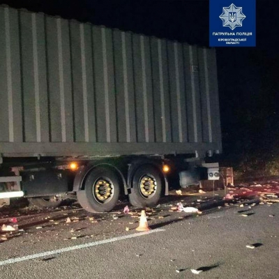 На Кіровоградщині зіткнулись вантажівки