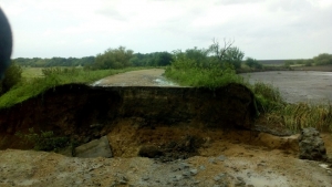 На Кіровоградщині прорвало дві греблі (ФОТО, ВІДЕО)