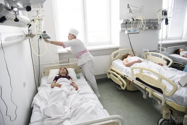 На Кіровоградщині масово хворіють діти, кількасот госпіталізовано до лікарень