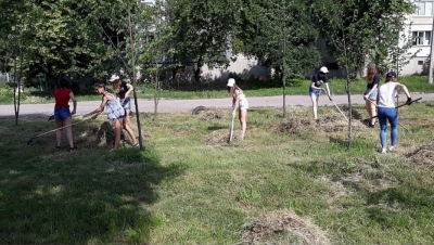 Школярів та студентство Кропивницького залучатимуть до виконання громадських робіт