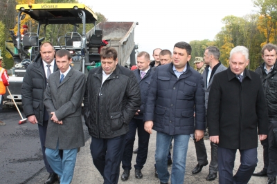 Прем’єр-міністр України перевірив як будують дороги на Кіровоградщині