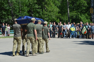 У Кропивницькому попрощались із загиблими біля Сєвєродонецька Героями