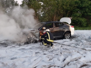 На Кіровоградщині згорів KIA Optima