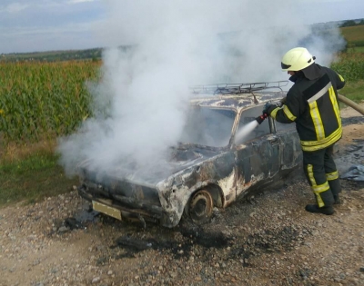 Кіровоградський район: вогнеборці ліквідували пожежу автомобіля