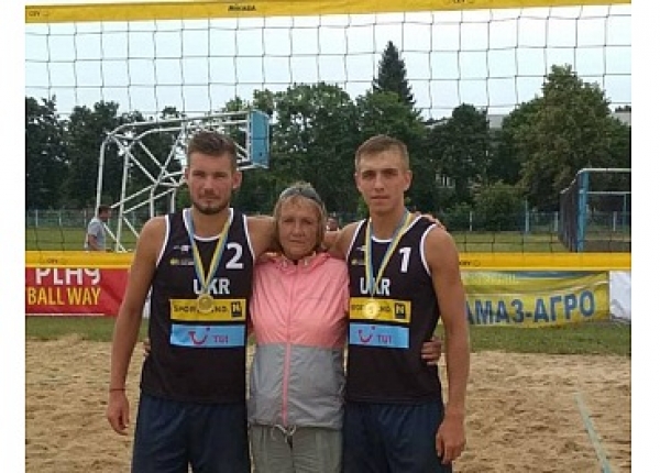 Кропивничанин переміг у чемпіонаті України з волейболу на піску. ФОТО
