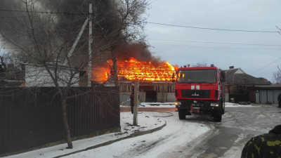 В районі Новоолексіївки у Кропивницькому горів будинок