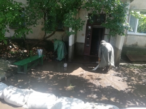 На Кіровоградщині затопило під’їзд