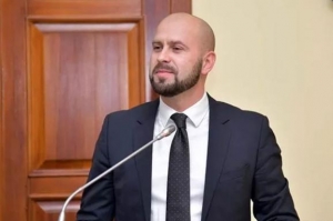 Справу ексголови Кіровоградської ОДА розслідуватимуть до кінця осені