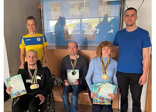 Кропивницький плавець тричі став чемпіоном України