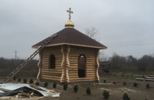 На Кіровоградщині зводять унікальну дерев’яну каплицю (ФОТО)