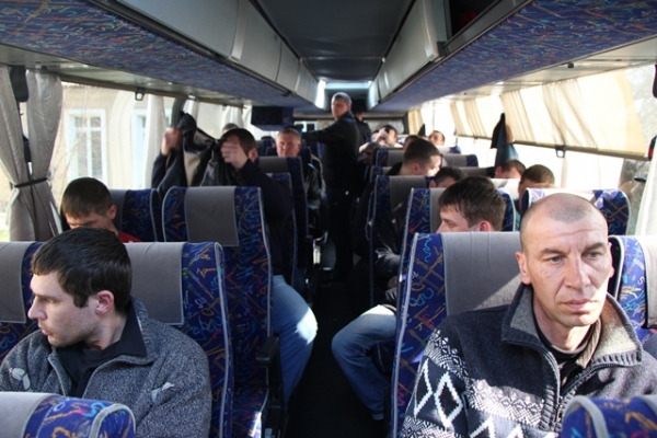На Кіровоградщині довелося рятувати автобус із пасажирами (ФОТО)