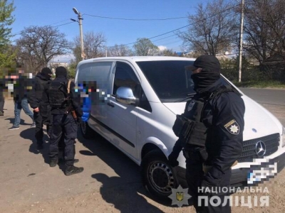 Затримали бандитів, які вимагали в кропивничанина майже мільйон доларів США