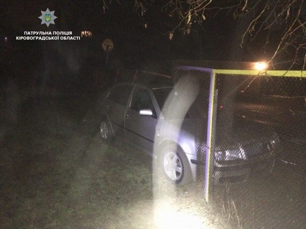 У Кропивницькому п&#039;яний водій в&#039;їхав в паркан дитячого садочка