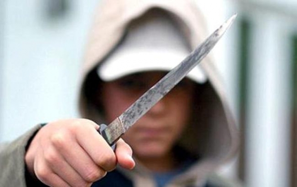 На Кіровоградщині невідомі поранили ножем 13-річного підлітка
