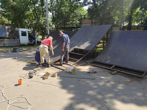 У Кропивницькому нарешті розпочали ремонт єдиного скейт-парку
