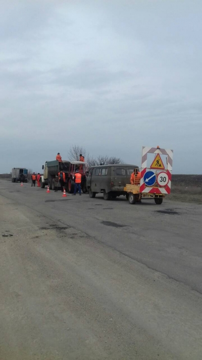Ремонт доріг на Кіровоградщині: щоденно працюють 25 бригад (ФОТО)
