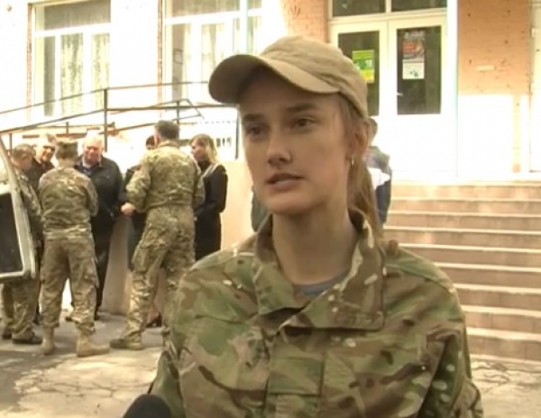 У Кропивницькому допомогу для військових збирає 16-річна школярка (ВІДЕО)