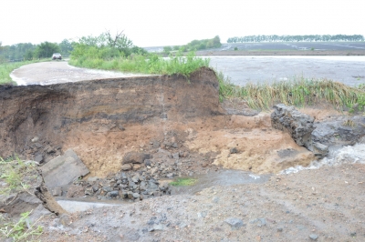 Затоплено сотні будинків і тисячі гектарів посівів: на Кіровоградщині ліквідують наслідки негоди (ФОТО)