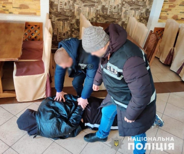 На Кіровоградщині злочинець хотів відкупитись від поліції за 9 тисяч доларів