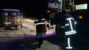 На Кіровоградщині врятували хвору жінку та «швидку», яка їхала їй допомагати (ФОТО, ВІДЕО)