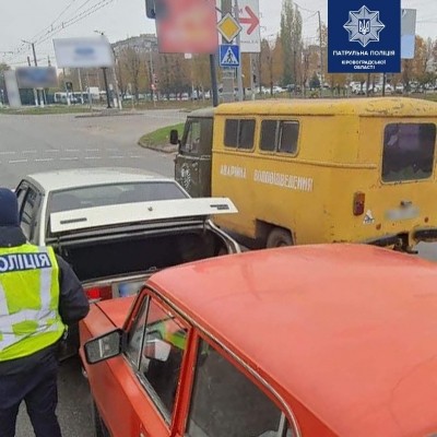 У Кропивницькому зіткнулись автомобілі