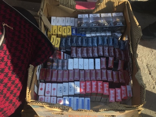 У Кропивницькому оштрафували торговців дешевими цигарками (ФОТО)