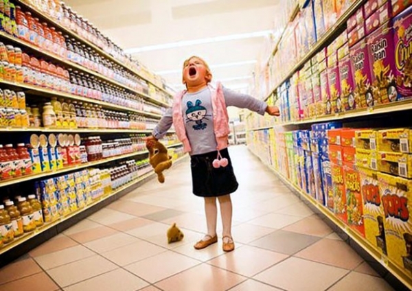 У Кропивницькому повернули батькам дитину, яка загубилася у супермаркеті