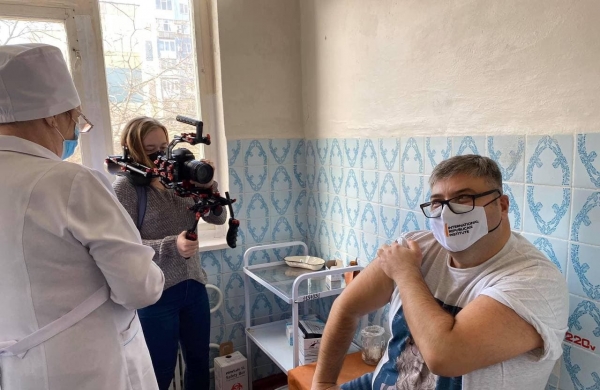 Відомий журналіст Кіровоградщини вакцинувався від COVID-19