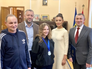 В Кіровоградській ОДА відзначили срібну призерку Чемпіонату Європи